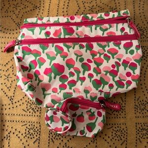 Clinique Vibrant Pink and Green Cosmetic Bag Set